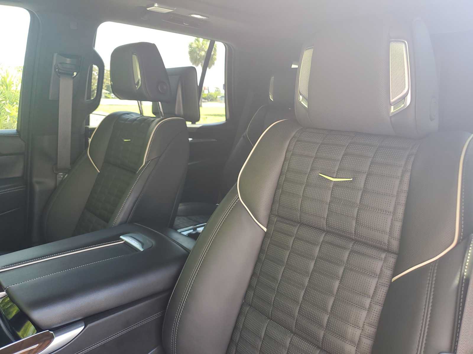 Used 2025 Cadillac Escalade Sport Platinum AWD/4WD image 20