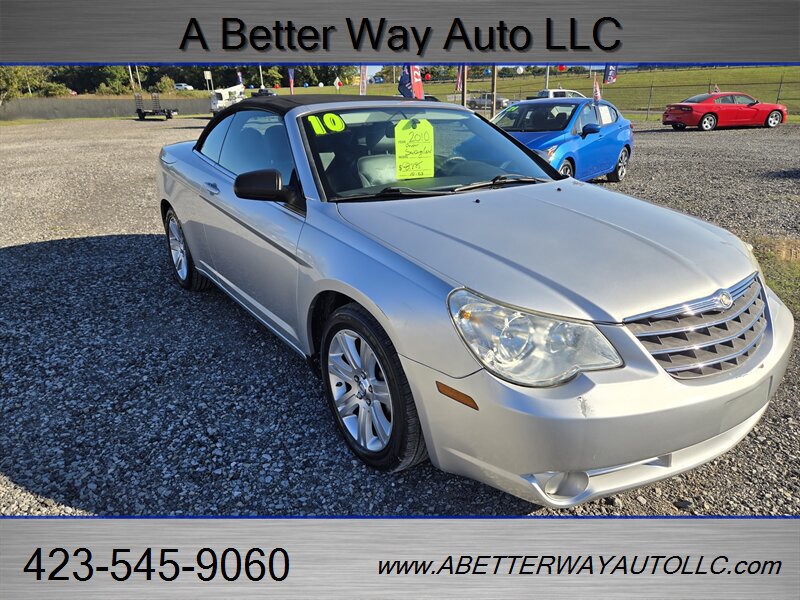 Used 2010 Chrysler Sebring Touring w/ Special Touring Group FWD image 3