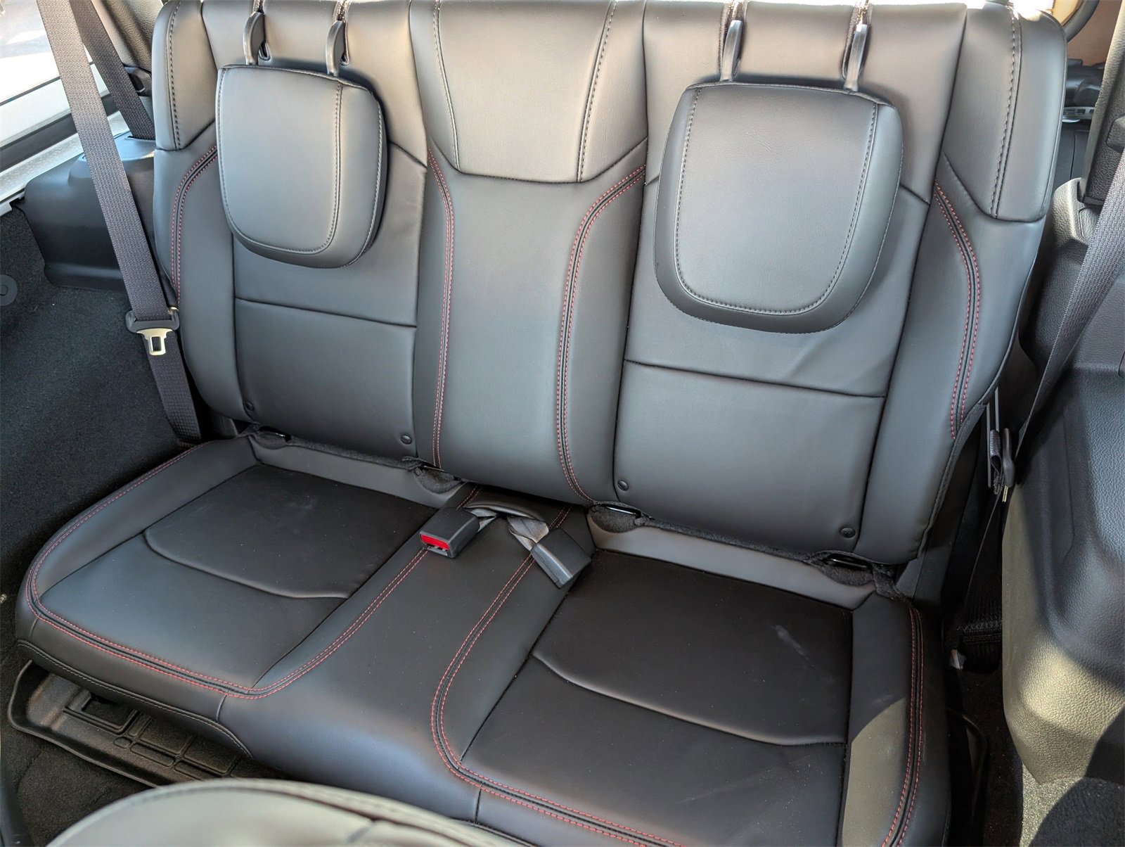 Used 2024 Jeep Wrangler Rubicon image 28