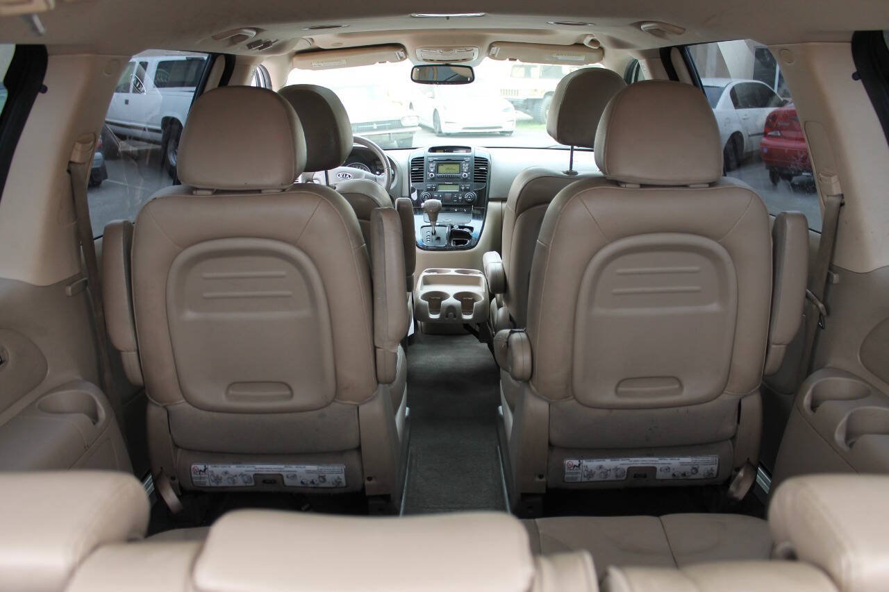 Used 2012 Kia Sedona EX w/ Luxury Pkg FWD image 19