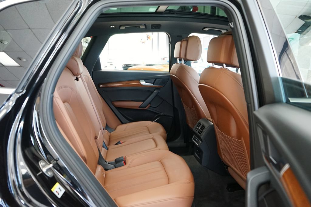 Used 2023 Audi Q5 2.0T Premium AWD/4WD image 12