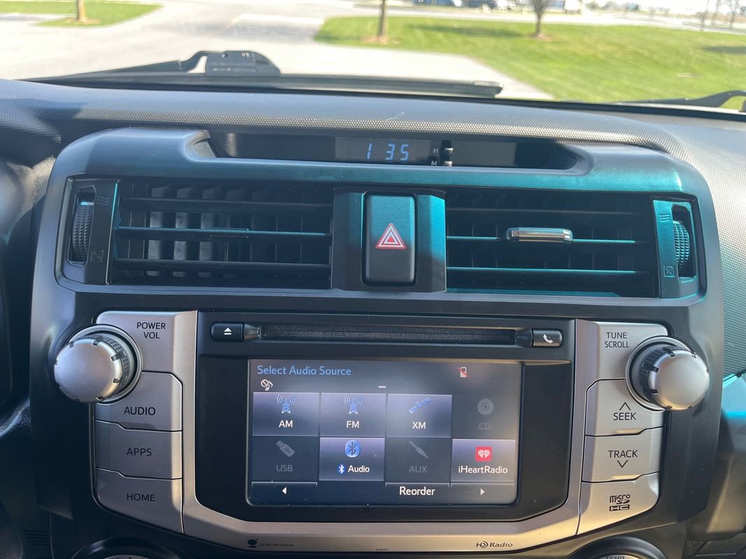 Used 2016 Toyota 4Runner SR5 Premium image 15