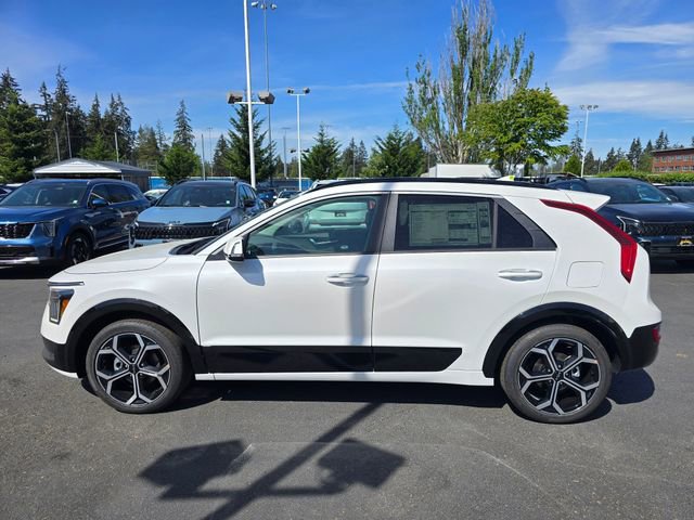 New 2026 Kia Niro SX Touring FWD image 2