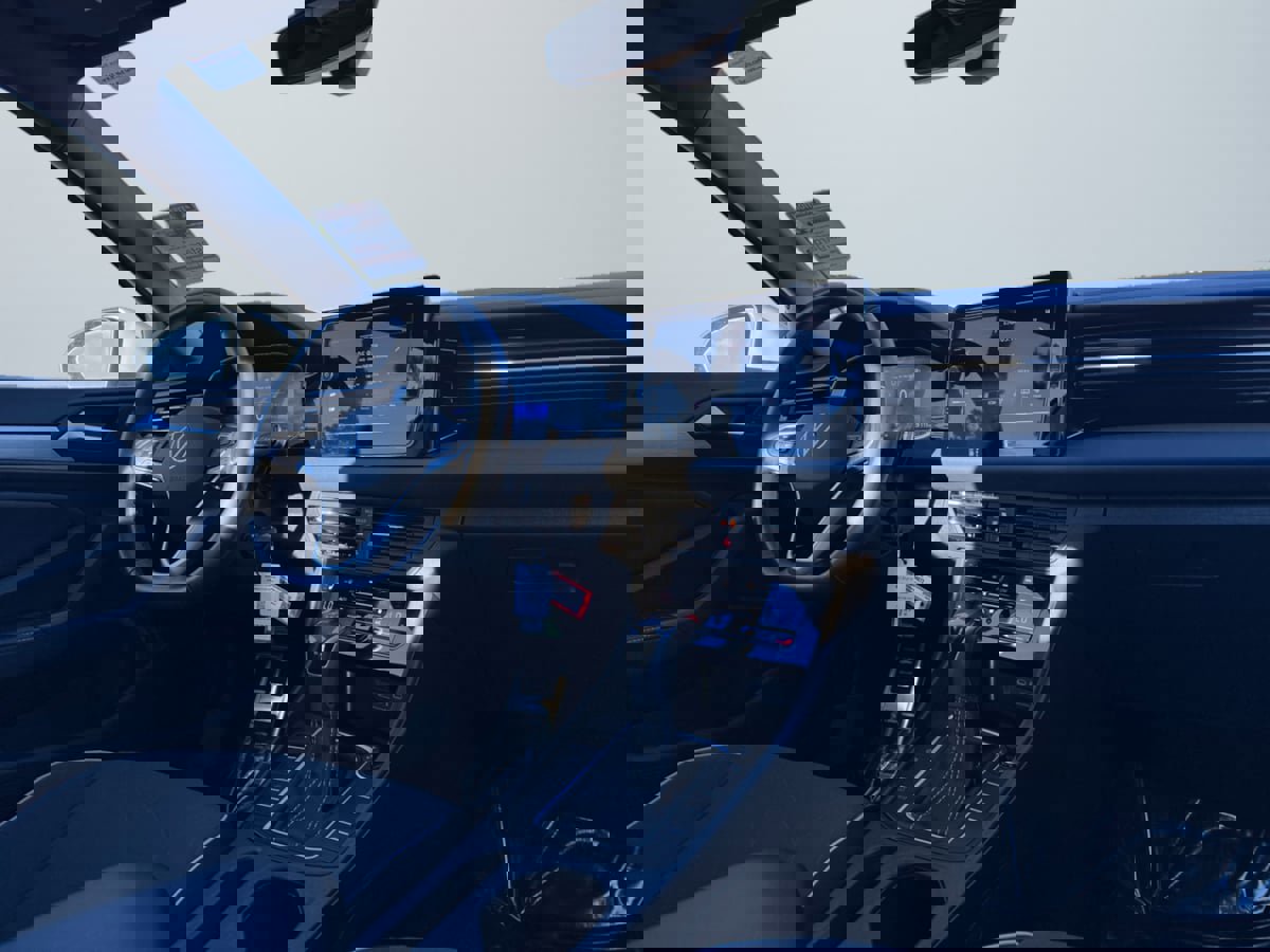 Used 2025 Volkswagen Jetta Sport image 14