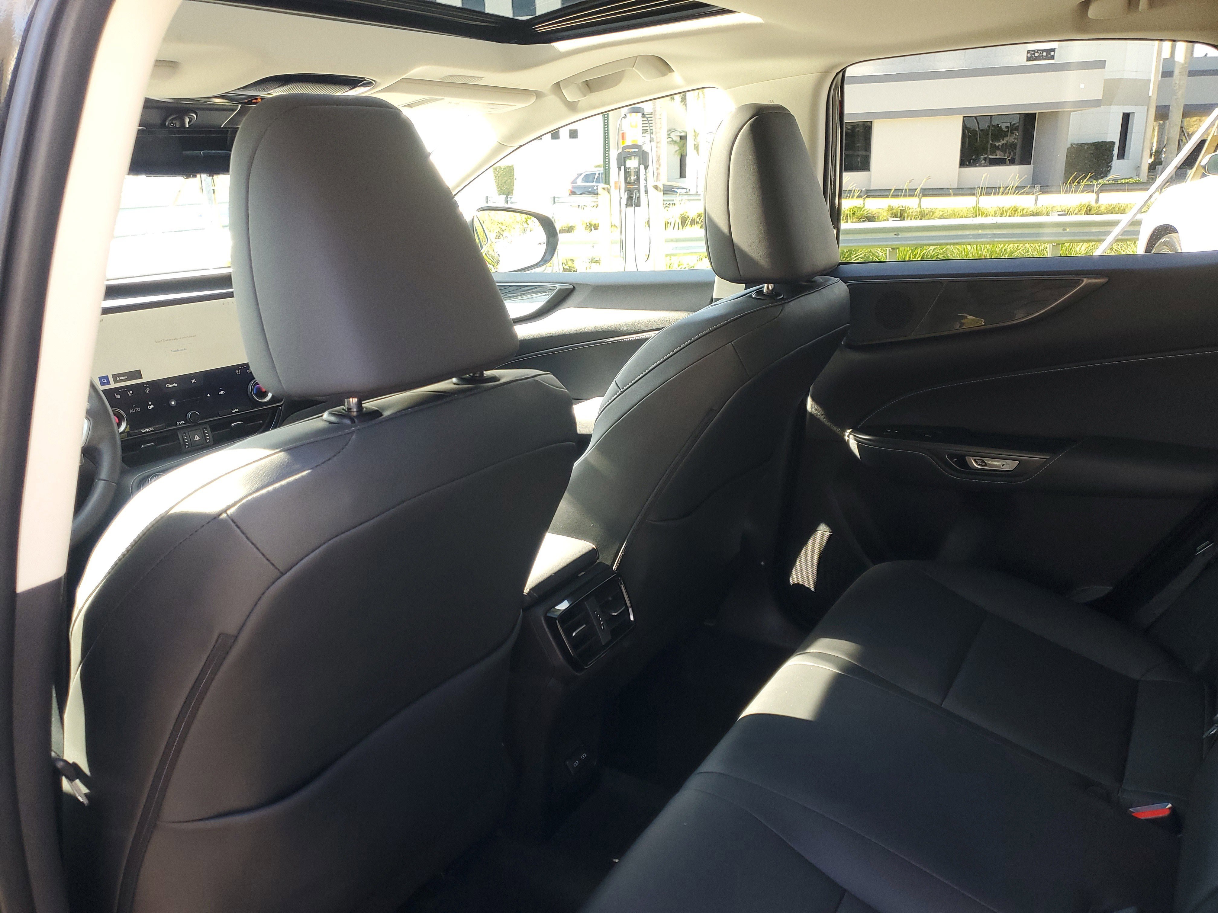 Used 2024 Lexus NX 350 AWD image 12