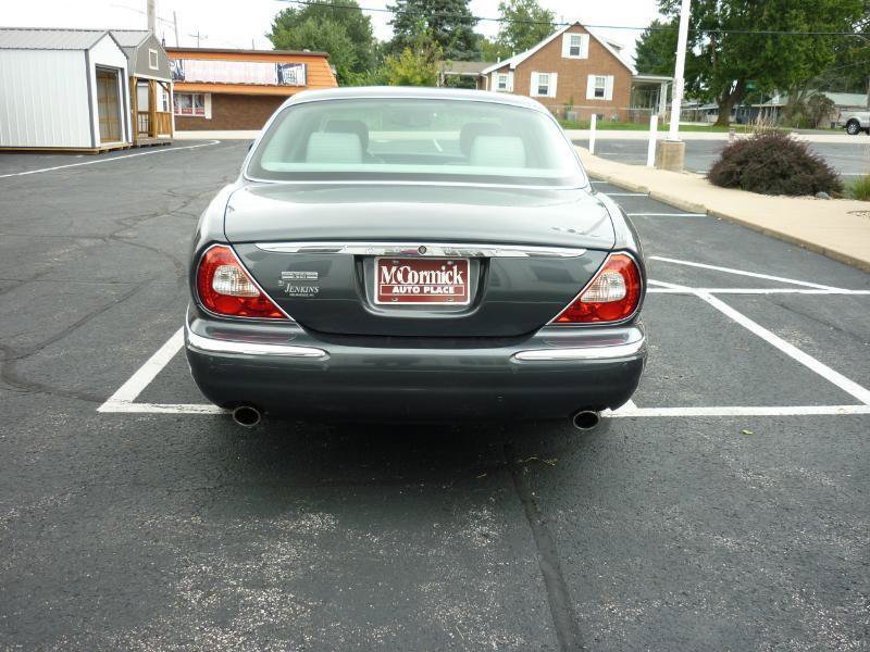 Used 2004 Jaguar XJ8 RWD image 7