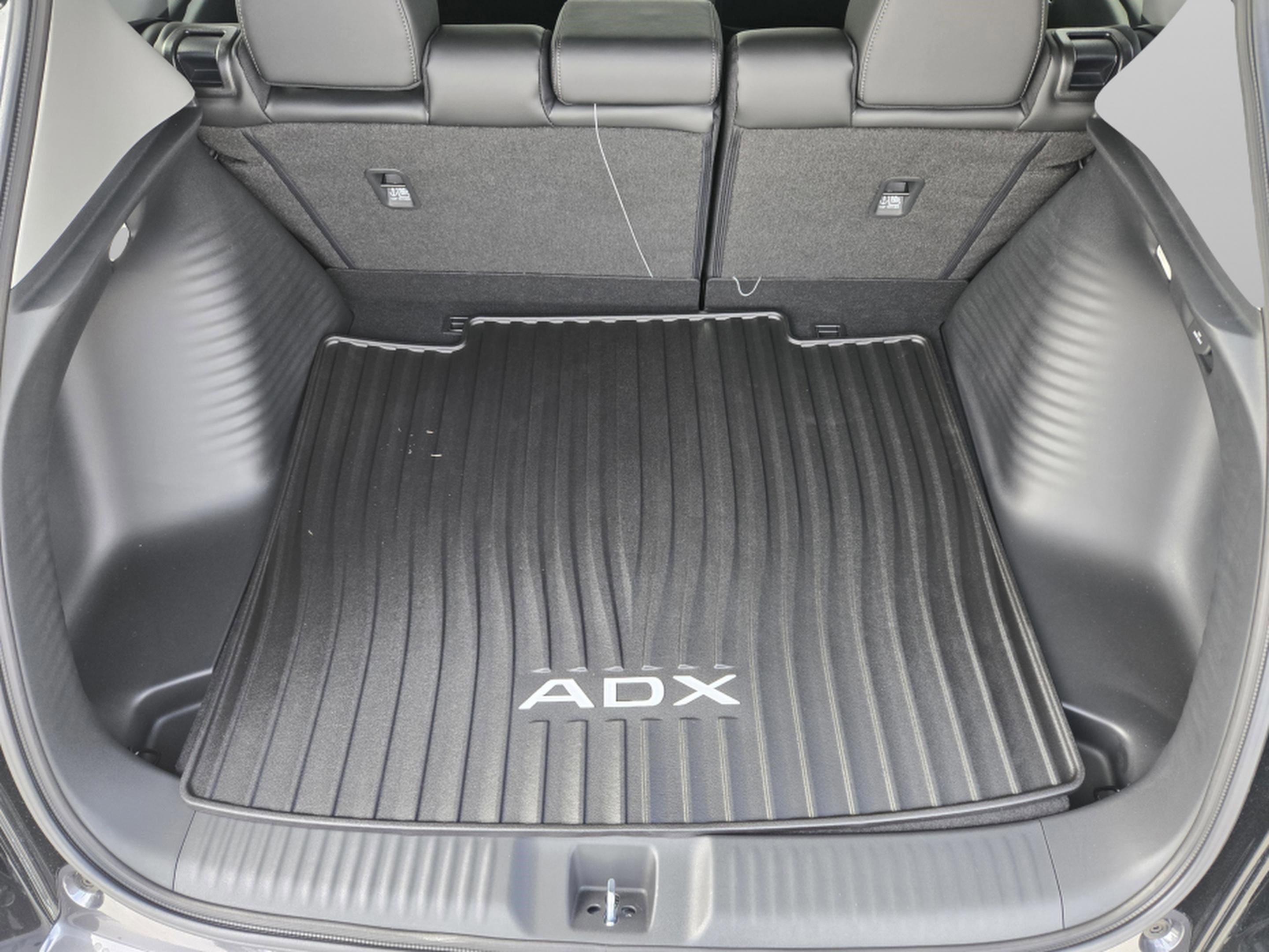 Certified 2025 Acura ADX Base image 32