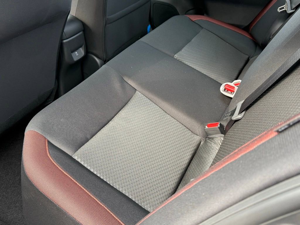 New 2025 Nissan Versa SR w/ Trunk Package image 18