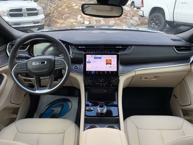 New 2024 Jeep Grand Cherokee Limited AWD/4WD image 21