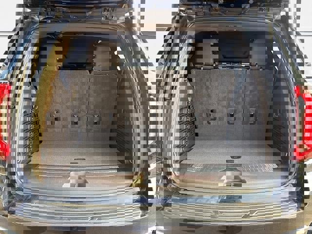 Used 2021 GMC Yukon Denali w/ Denali Ultimate Package image 12