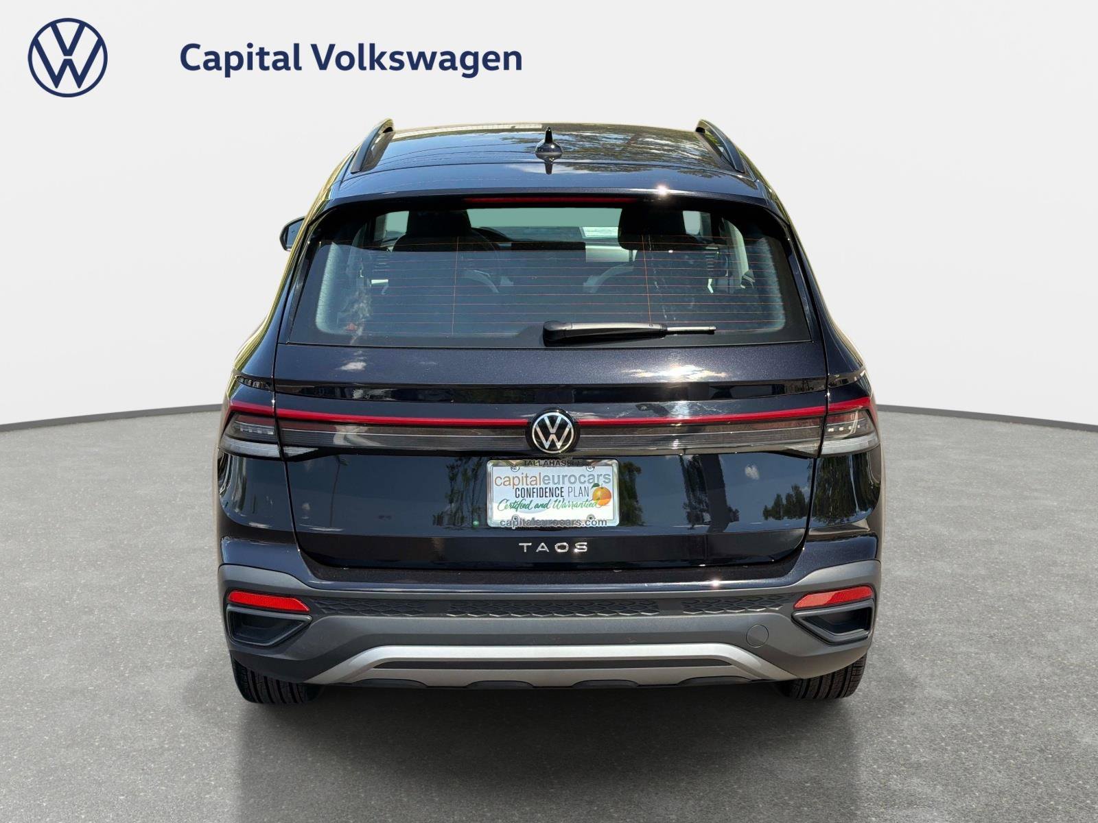 Used 2025 Volkswagen Taos S image 7