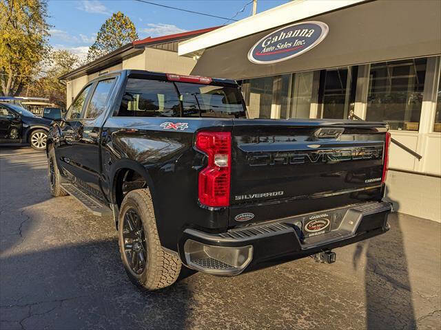 Used 2022 Chevrolet Silverado 1500 Custom image 3