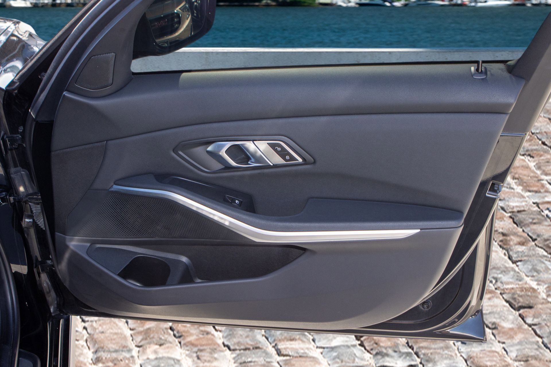 Used 2019 BMW 330i xDrive Sedan w/ Driving Assistance Package image 12