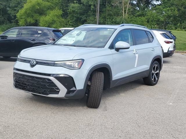New 2026 Volkswagen Taos SEL AWD/4WD image 2