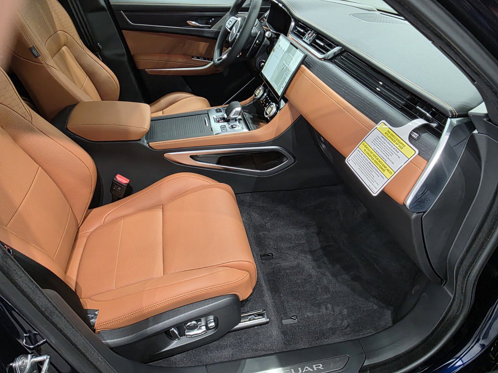 New 2026 Jaguar F-PACE R-Dynamic S image 24