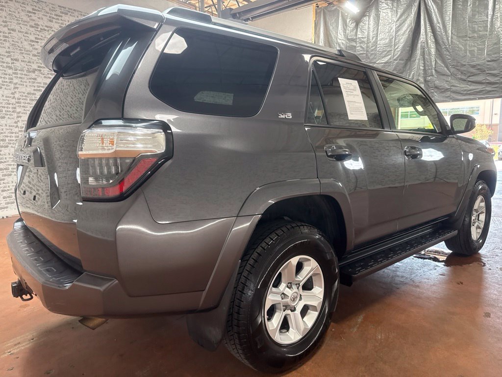 Used 2021 Toyota 4Runner SR5 AWD/4WD image 7