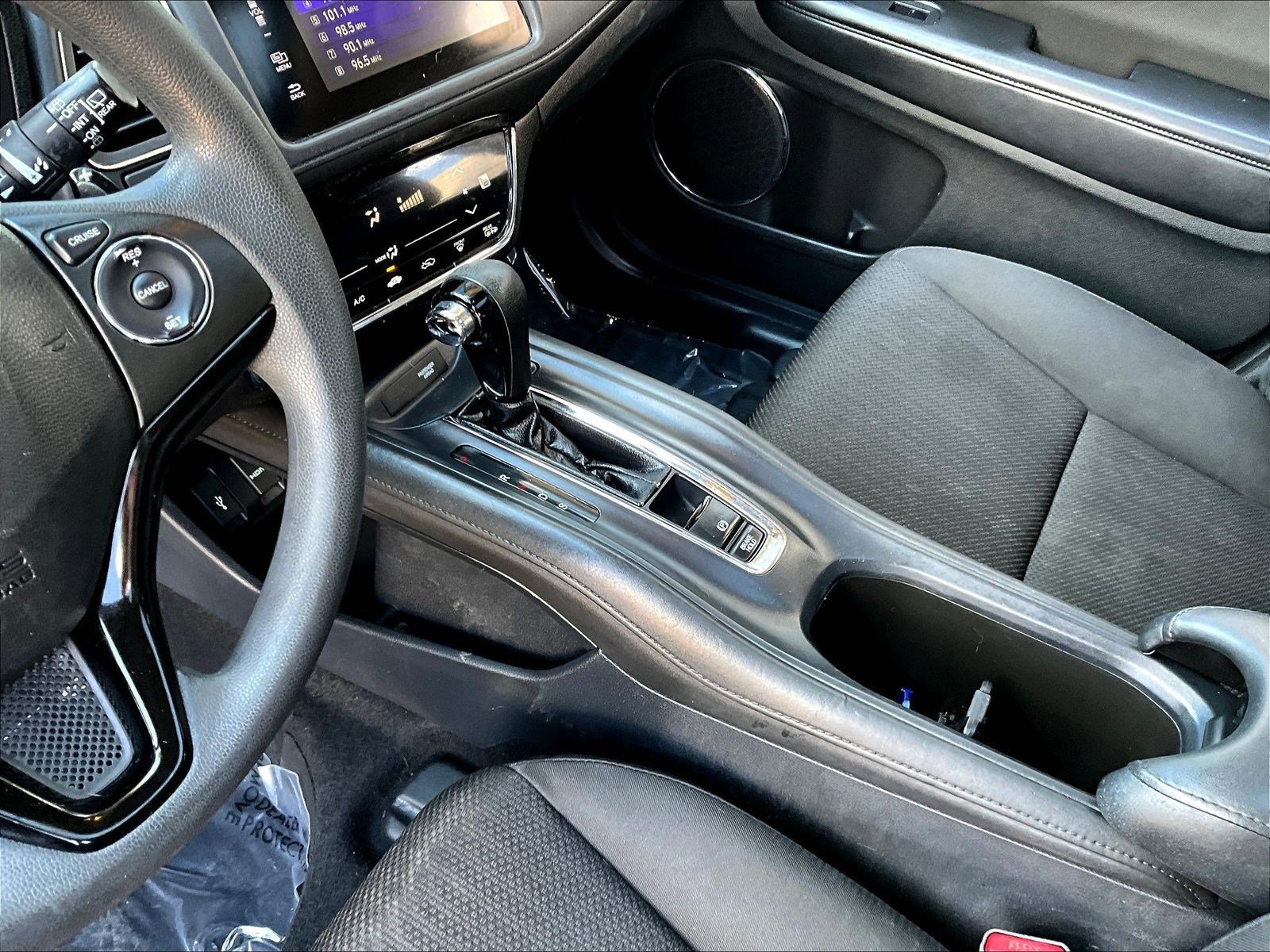 Used 2016 Honda HR-V EX image 17