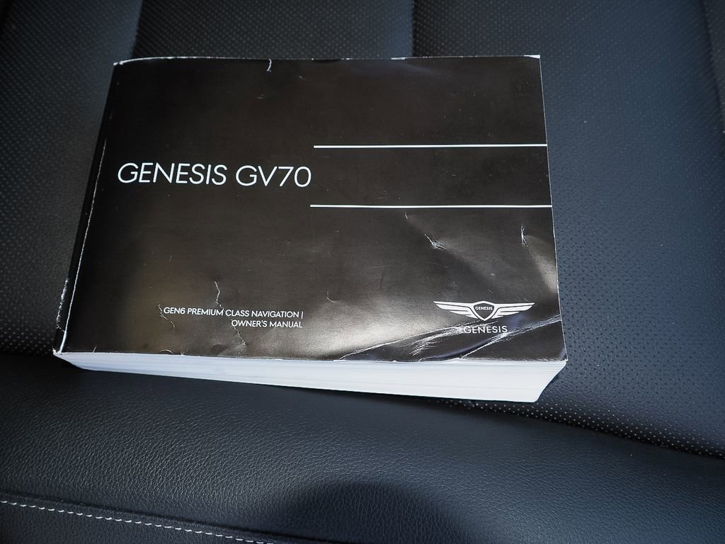 Used 2025 Genesis GV70 2.5T image 38