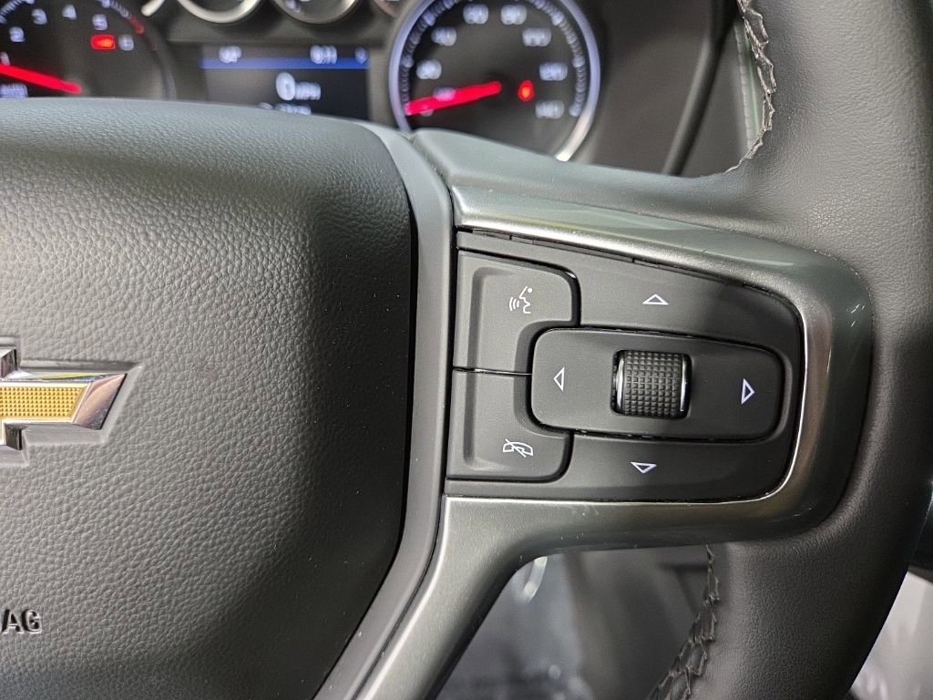 Used 2023 Chevrolet Suburban LS AWD/4WD image 15