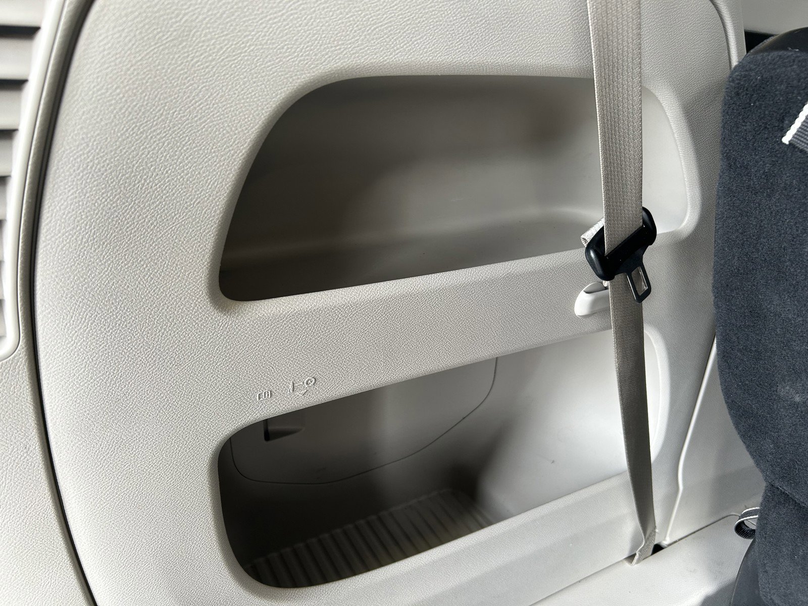 Used 2023 Chrysler Pacifica Touring-L image 17