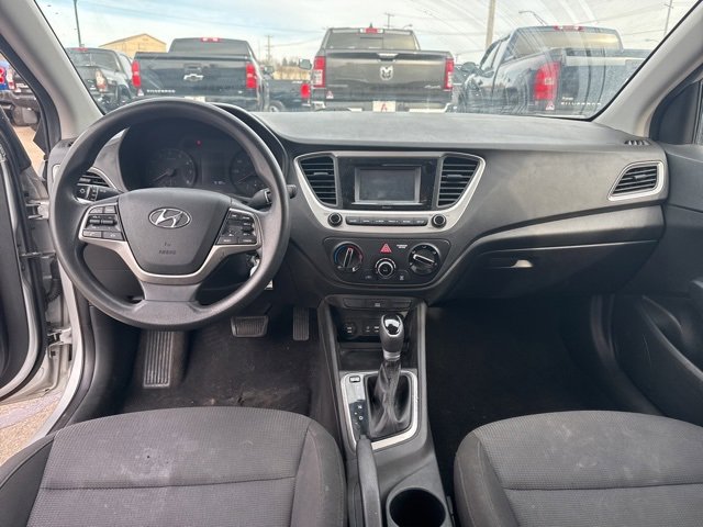 Used 2021 Hyundai Accent SE image 12