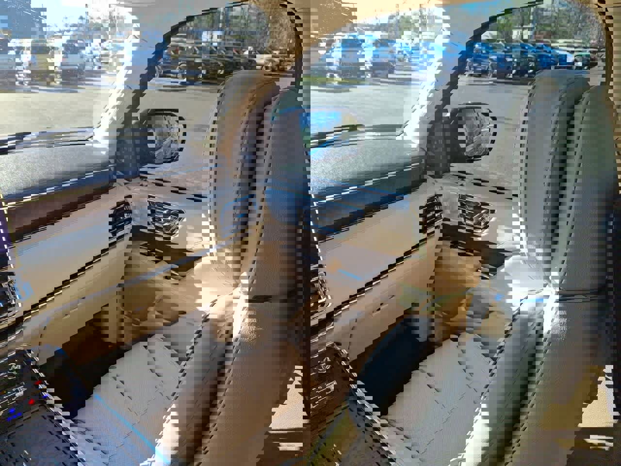 Used 2019 Lincoln Navigator Reserve image 11