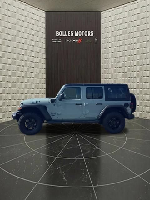 Certified 2024 Jeep Wrangler Unlimited AWD/4WD image 9
