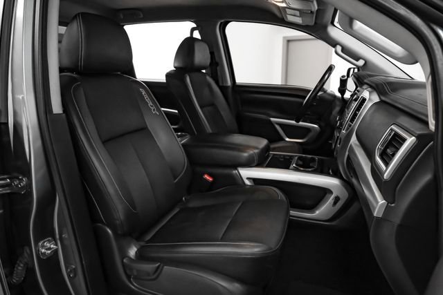 Used 2019 Nissan Titan PRO-4X AWD/4WD image 32