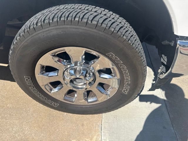 Used 2019 Ford F250 Lariat w/ Lariat Ultimate Package AWD/4WD image 6
