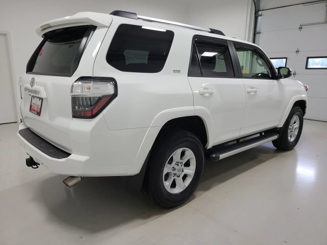 Certified 2020 Toyota 4Runner SR5 Premium w/ Moonroof Package AWD/4WD image 13