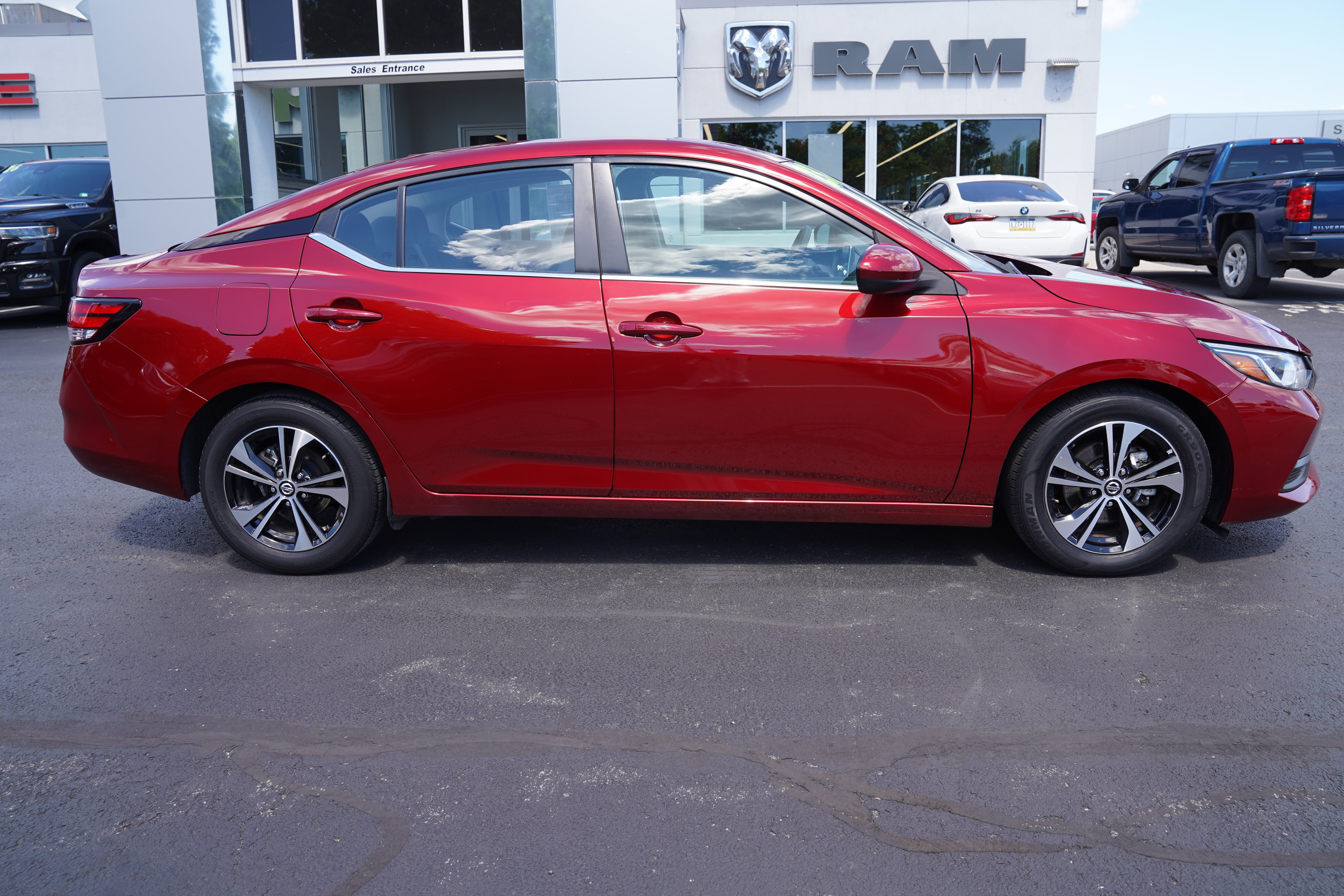 Used 2023 Nissan Sentra SV FWD video 2