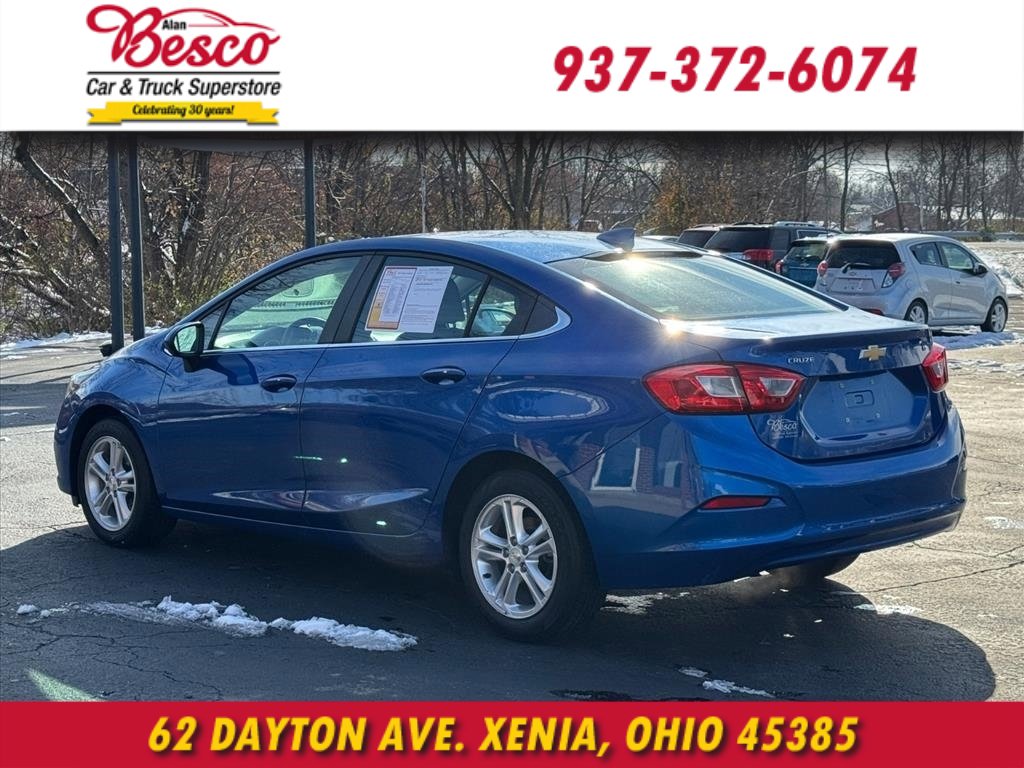 Used 2018 Chevrolet Cruze LT w/ Convenience Package image 6