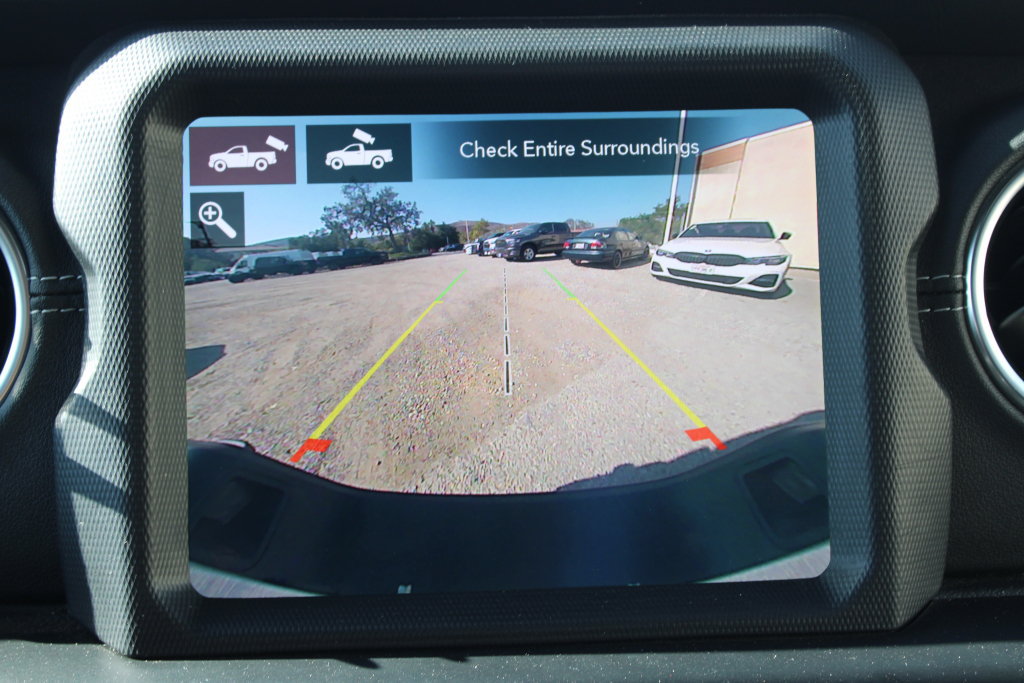 Used 2020 Jeep Gladiator Overland AWD/4WD image 19