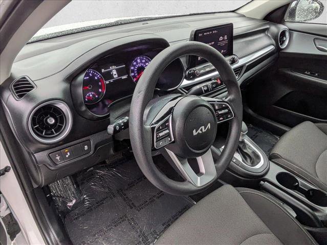 Used 2023 Kia Forte LXS w/ LXS Technology Package image 9