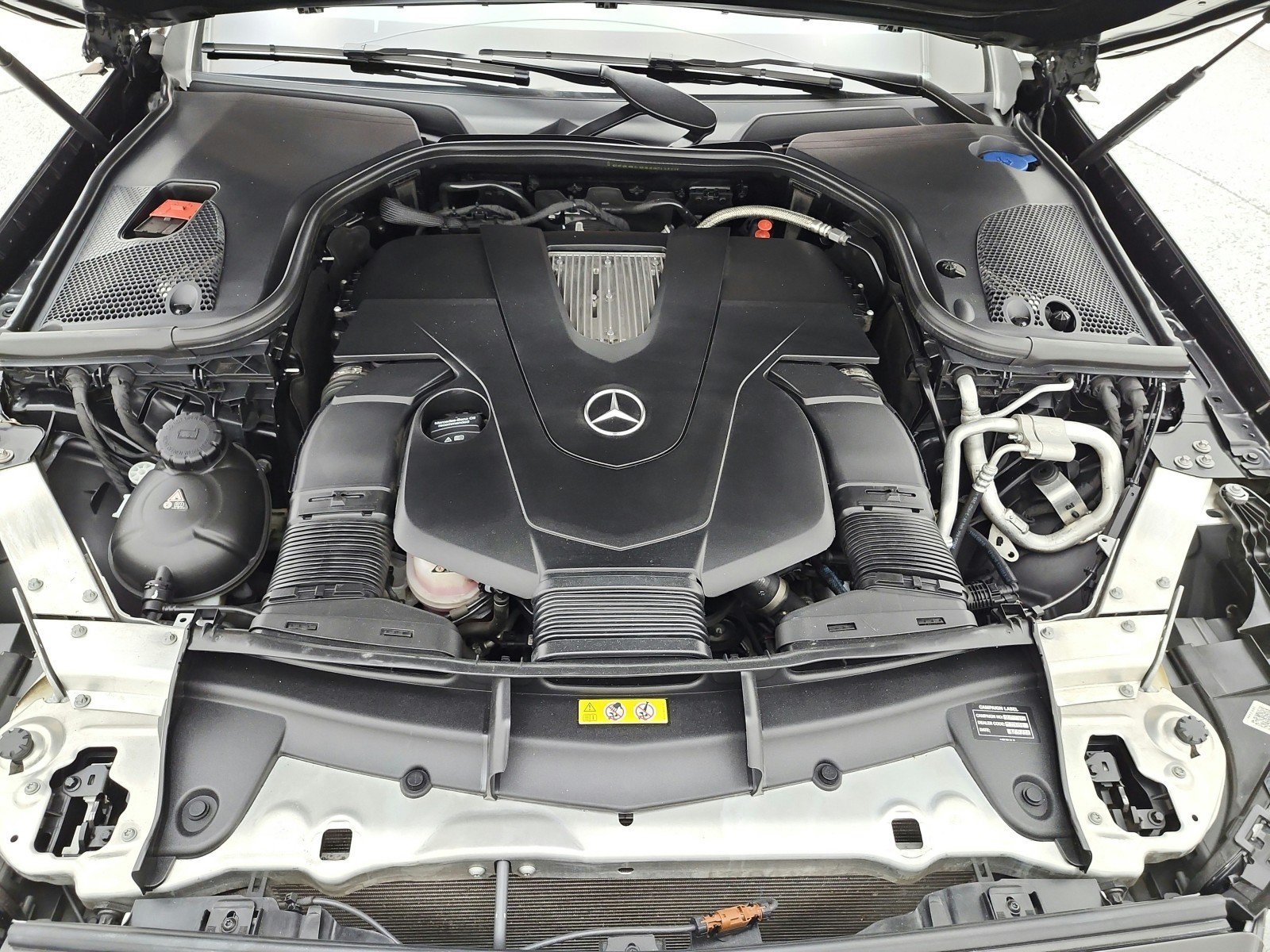 Used 2019 Mercedes-Benz E 450 Coupe image 16