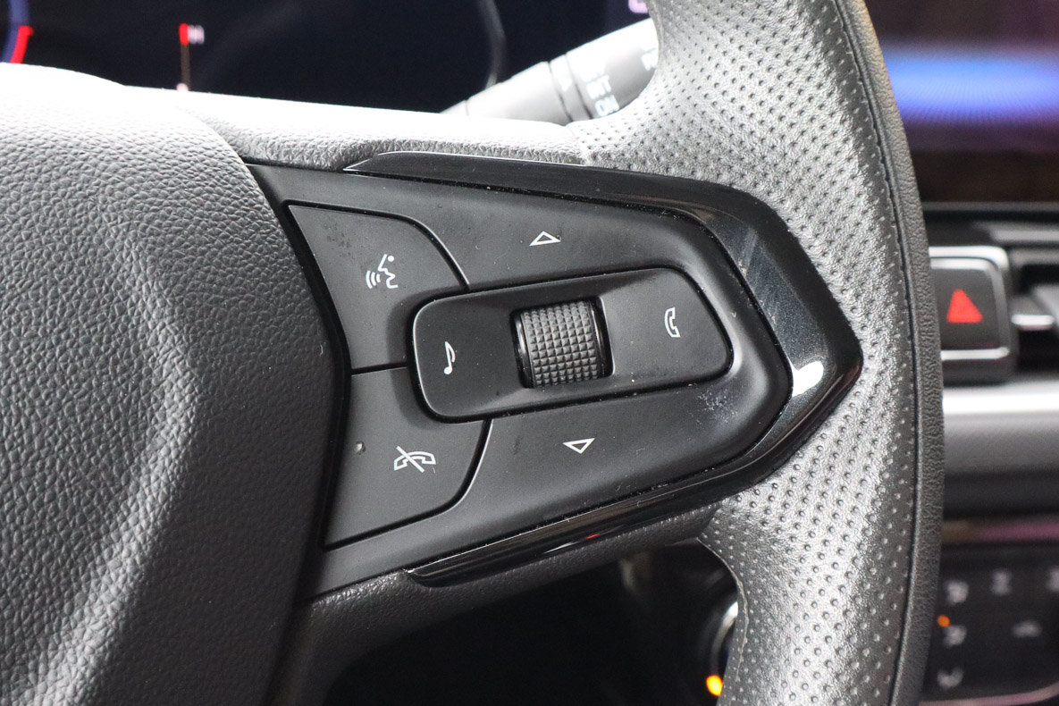 Used 2025 Chevrolet TrailBlazer LT FWD image 27