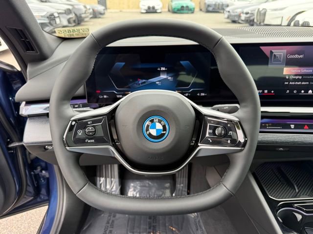 Used 2025 BMW i5 xDrive40 w/ Executive Package image 24