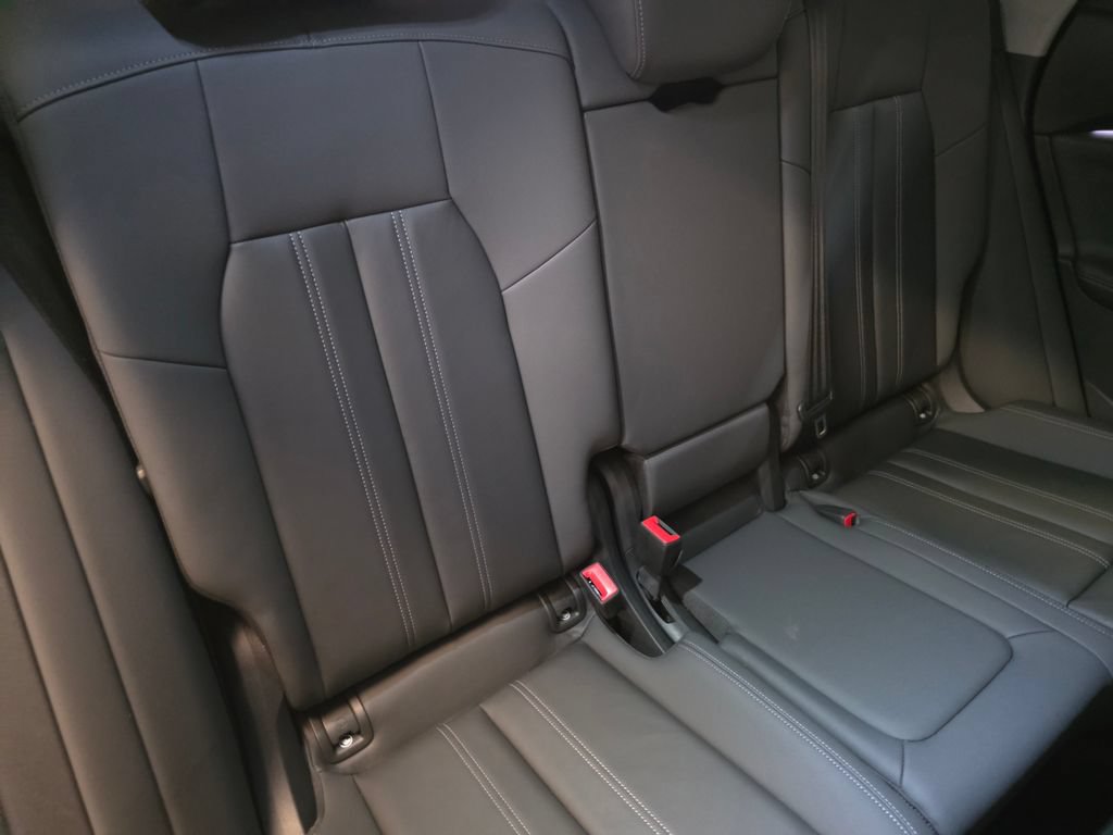 Certified 2025 Audi Q5 Premium w/ Convenience Package AWD/4WD image 23