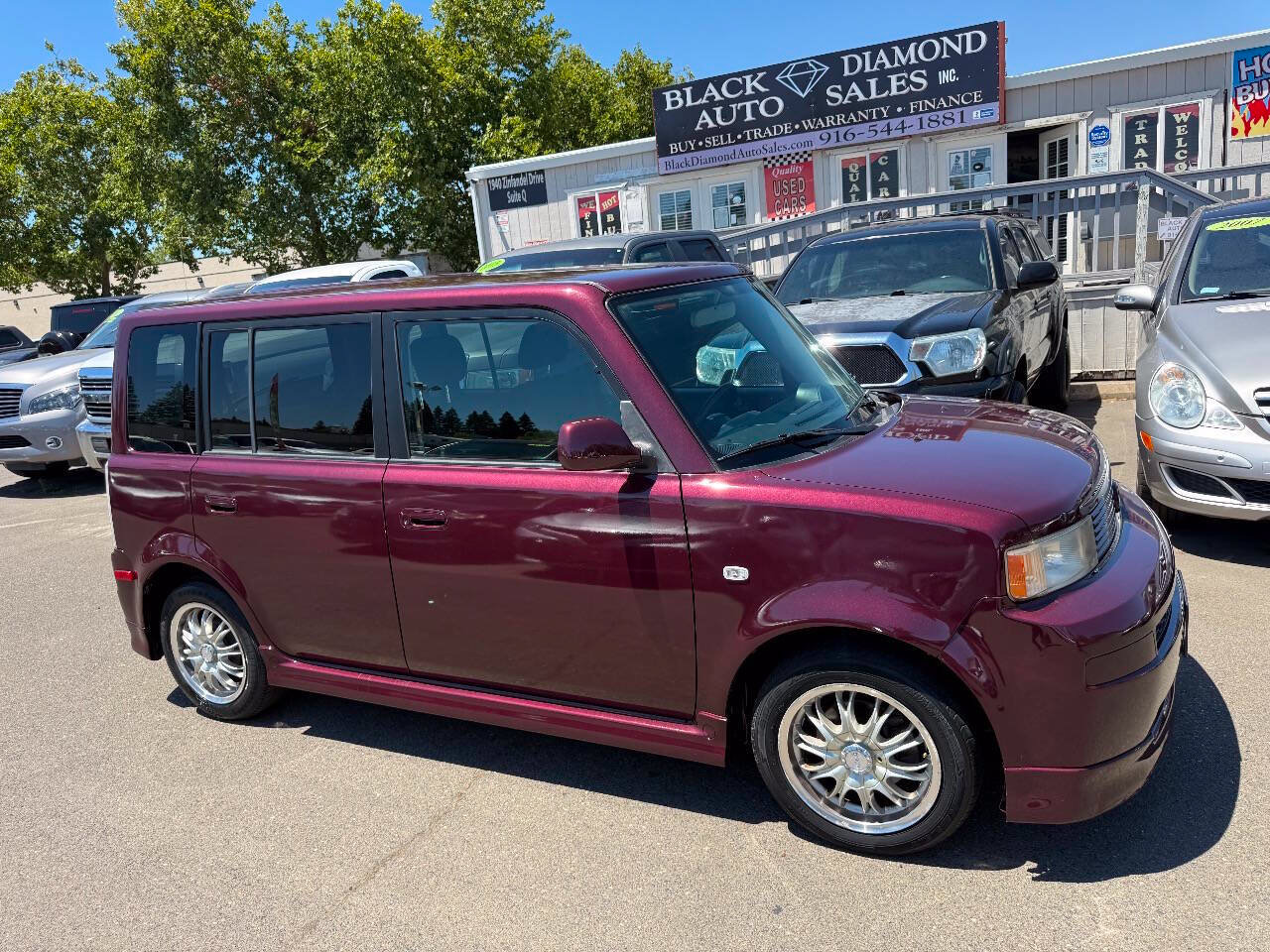 Used 2005 Scion xB FWD image 10