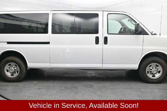 Used 2024 Chevrolet Express 3500 LS RWD image 9