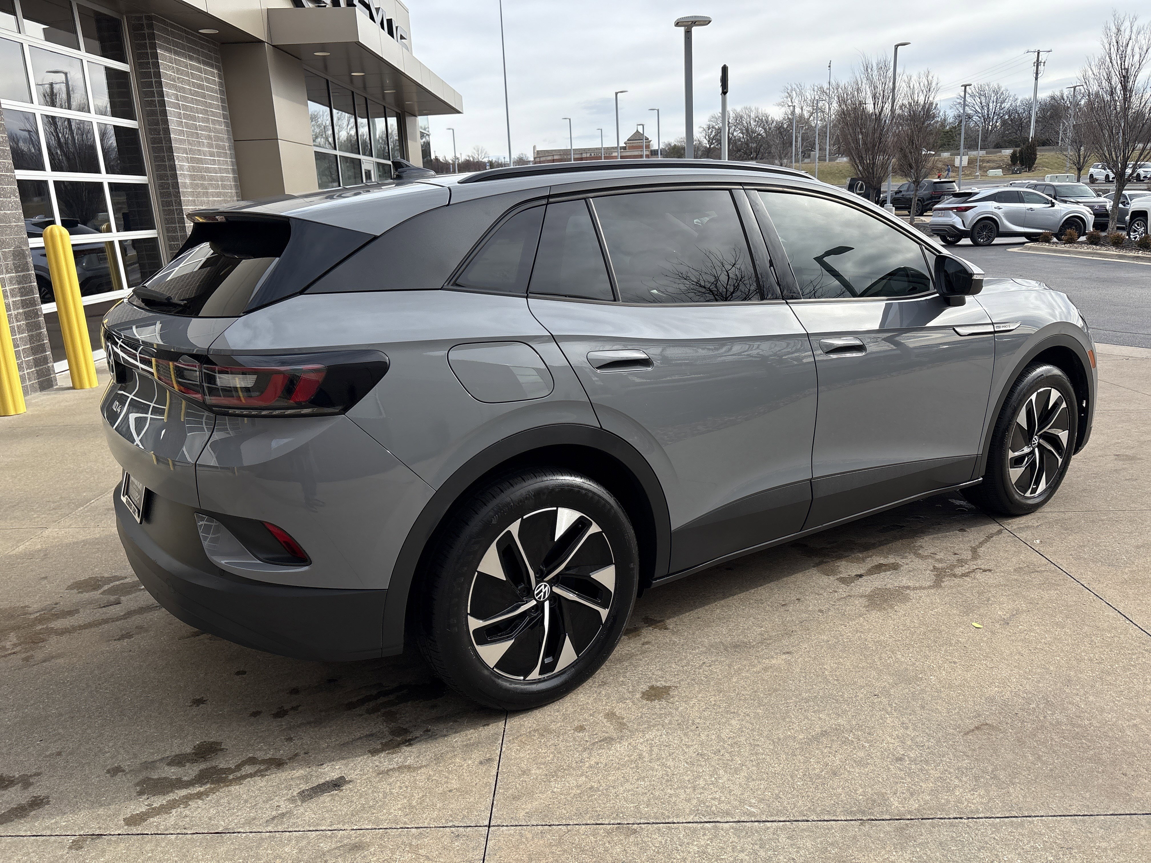 Used 2022 Volkswagen ID.4 Pro S image 10