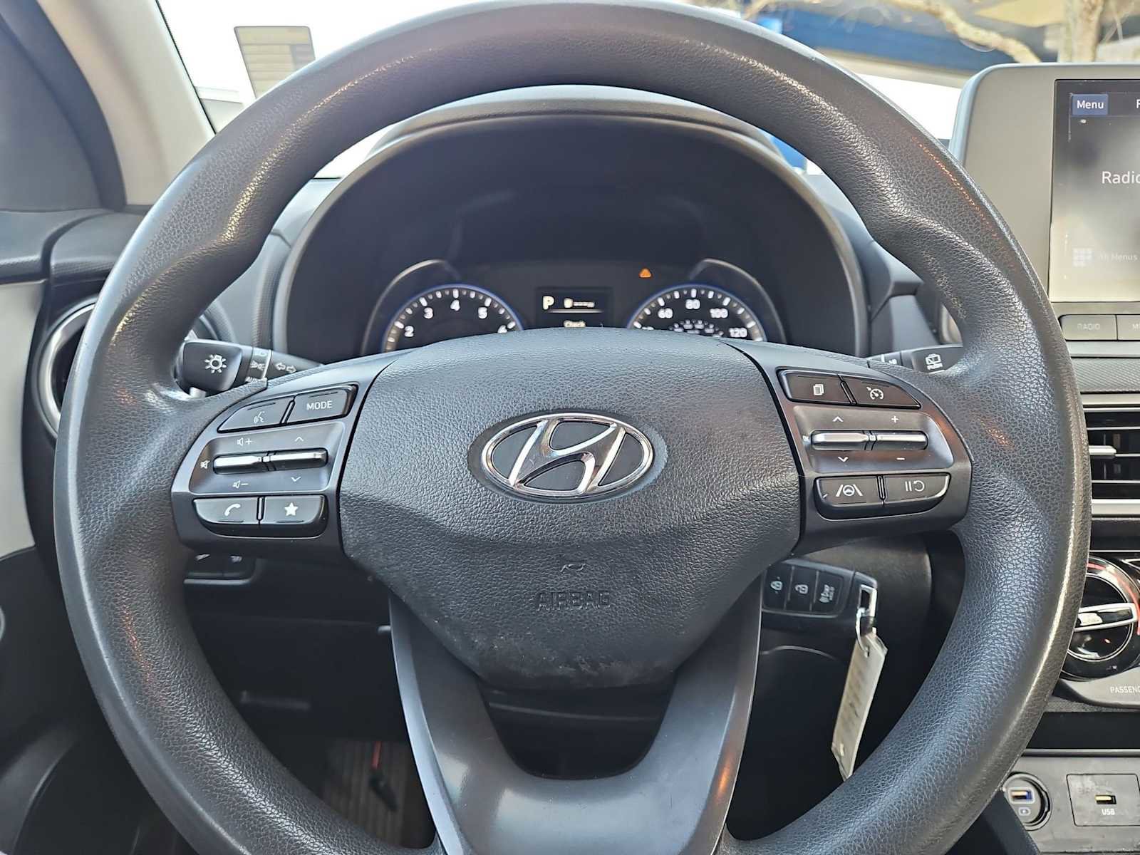 Used 2022 Hyundai Kona SE image 23