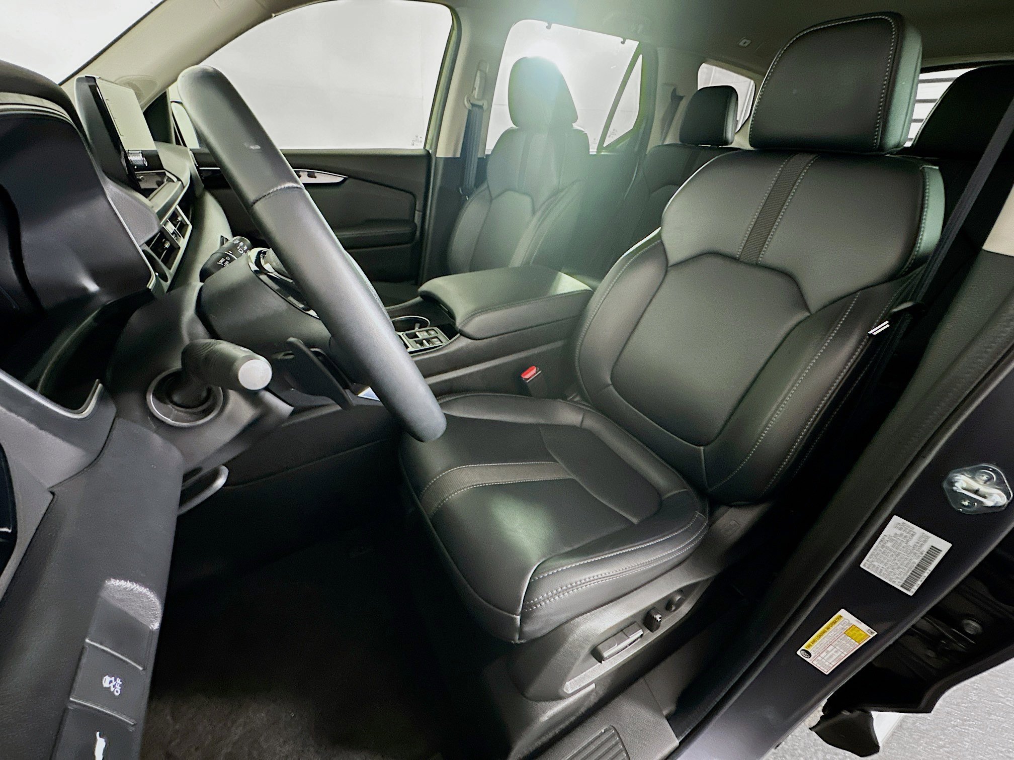 Used 2025 Honda Pilot EX-L image 13