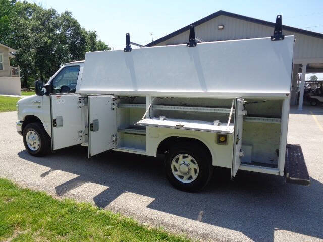 Used 2015 Ford E-350 and Econoline 350 Super Duty w/ Power Windows & Locks Group RWD image 25