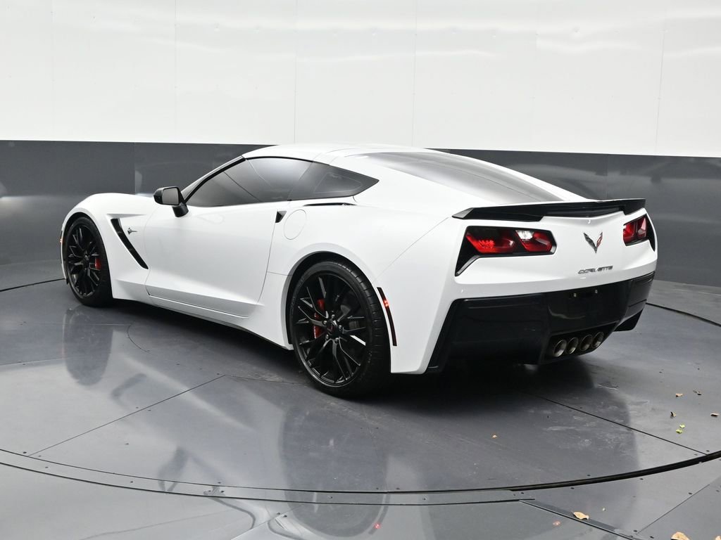 Used 2015 Chevrolet Corvette Stingray Coupe image 3