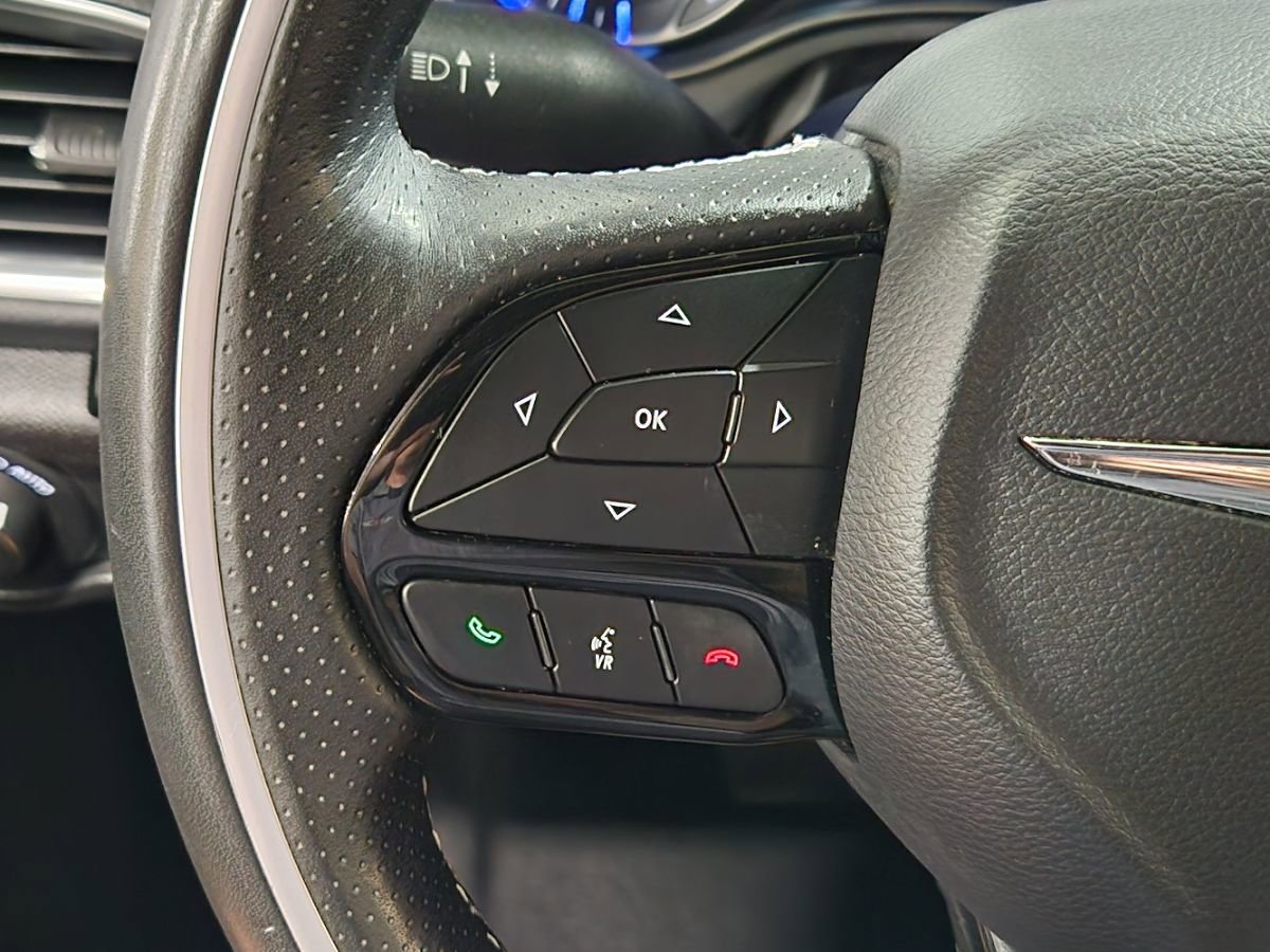 Used 2020 Chrysler Pacifica Limited w/ Advanced Safetytec Group image 50