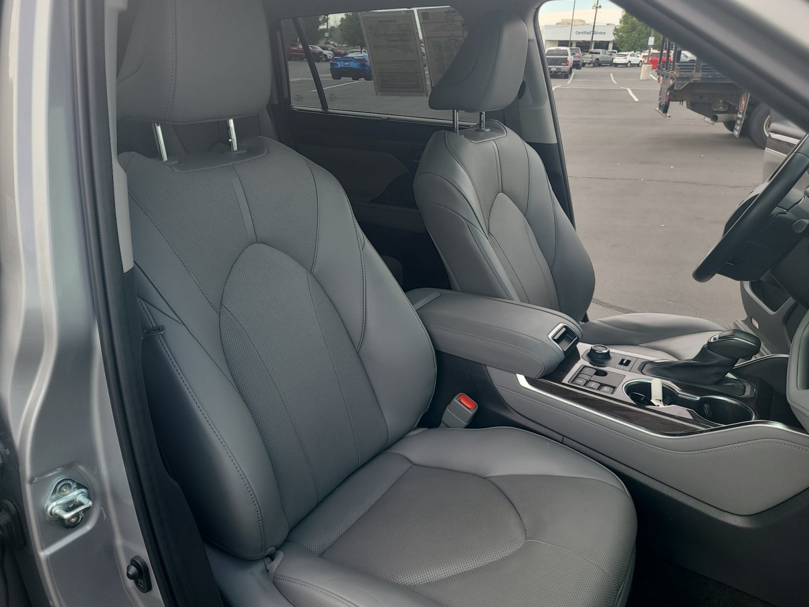 Used 2023 Toyota Highlander Limited AWD/4WD image 19