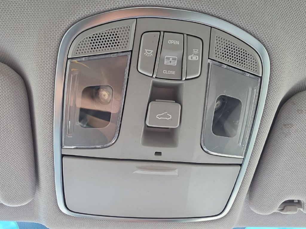 Used 2018 Hyundai Sonata Limited FWD image 21