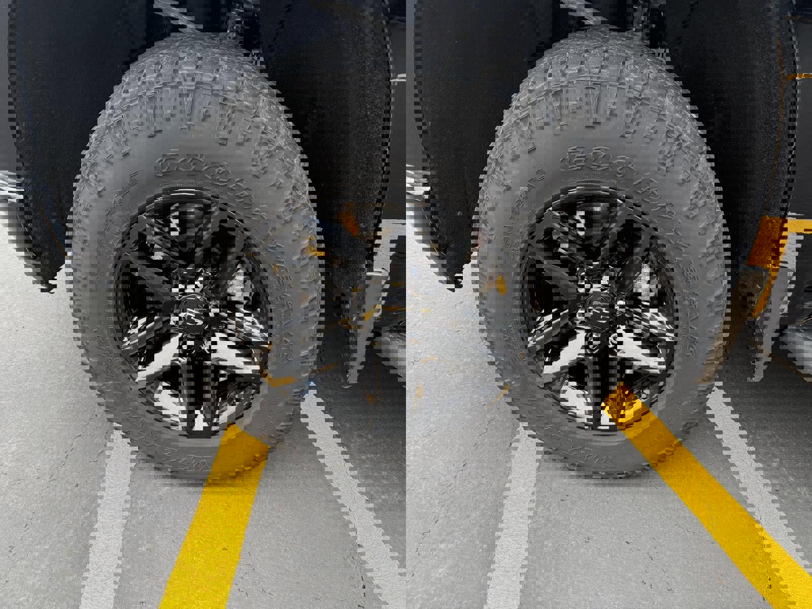 Used 2021 Chevrolet Silverado 1500 LT Trail Boss w/ Convenience Package II image 16