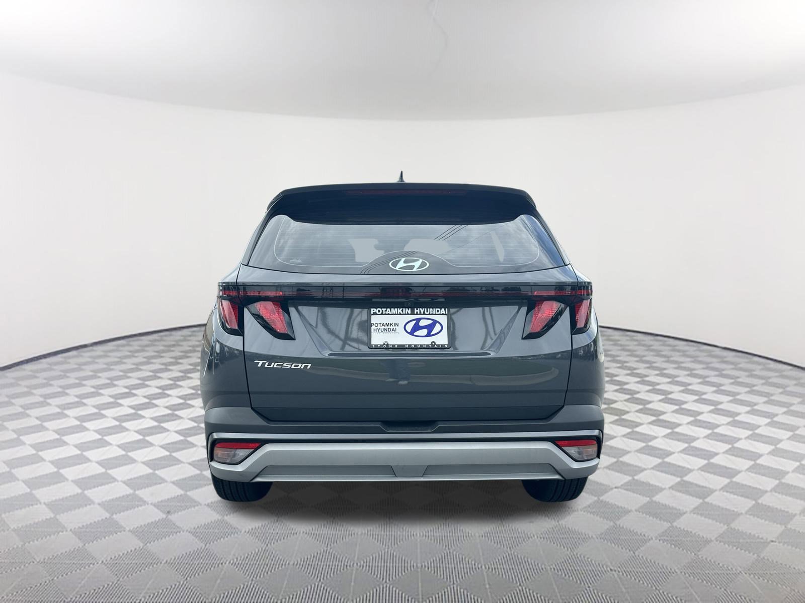 Used 2025 Hyundai Tucson SE image 8